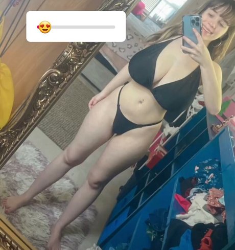 Foto di nudo di fuga di OnlyFans di Marissa Munoz