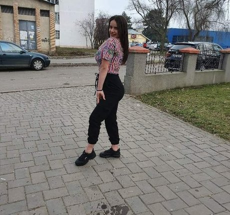 Denisa R Maria