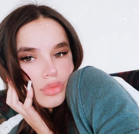Denisa R Maria