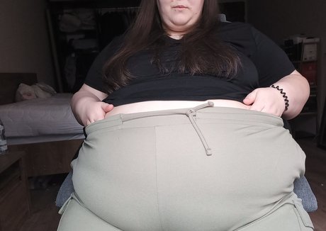 Foto di nudo di fuga di OnlyFans di Fluffymaya98