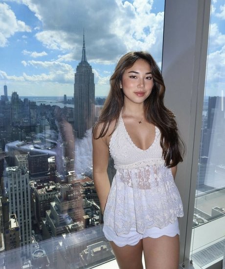 Foto di nudo di fuga di OnlyFans di Nikki Cheng