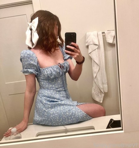 Foto di nudo di fuga di OnlyFans di Binovt