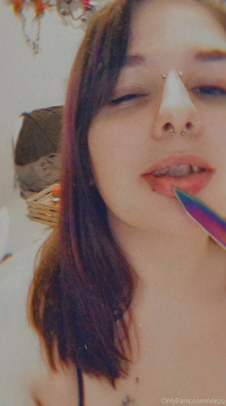 Foto di nudo di fuga di OnlyFans di Viezu