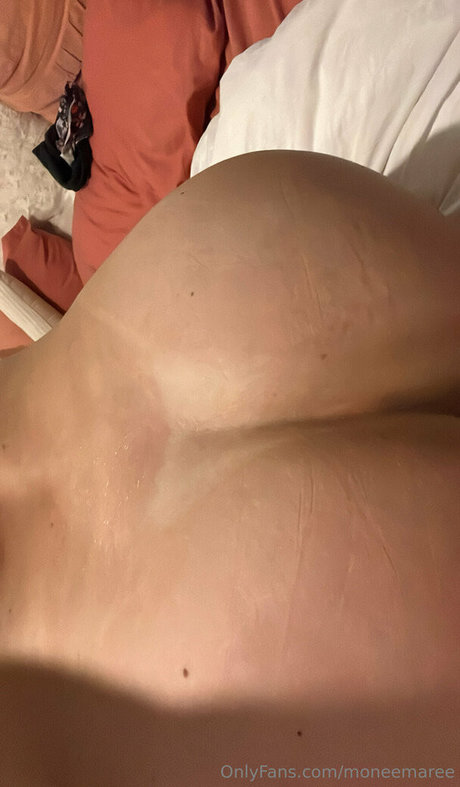 Foto di nudo di fuga di OnlyFans di Moneemaree