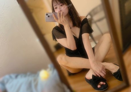 Foto di nudo di fuga di OnlyFans di Mei Yamamoto