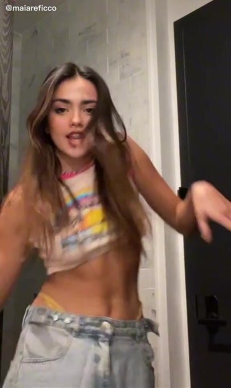 Maia Reficco