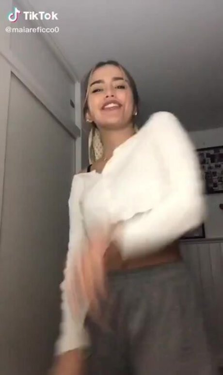Maia Reficco