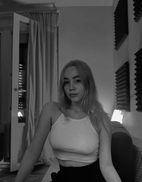 Foto di nudo di fuga di OnlyFans di Denidragons