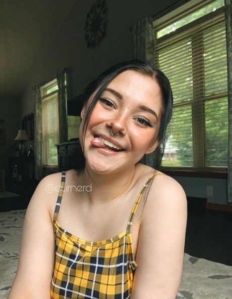 Foto di nudo di fuga di OnlyFans di Babydana