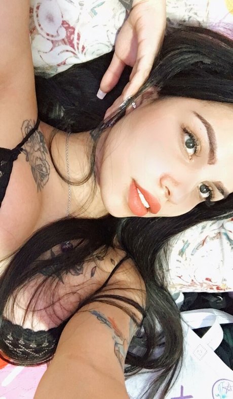 Foto di nudo di fuga di OnlyFans di Girldollx