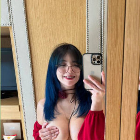 Foto di nudo di fuga di OnlyFans di Lovingeli