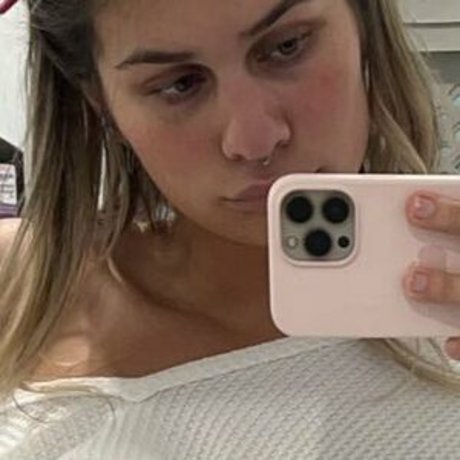 Foto di nudo di fuga di OnlyFans di Eyeriskkk