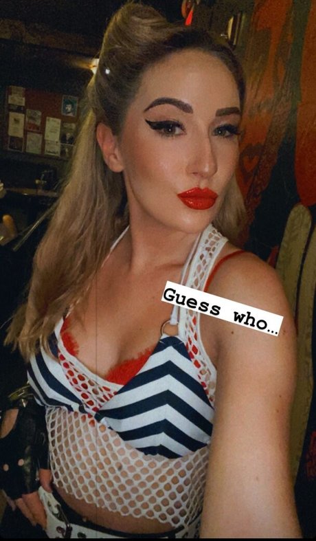 Robyn Adele Anderson