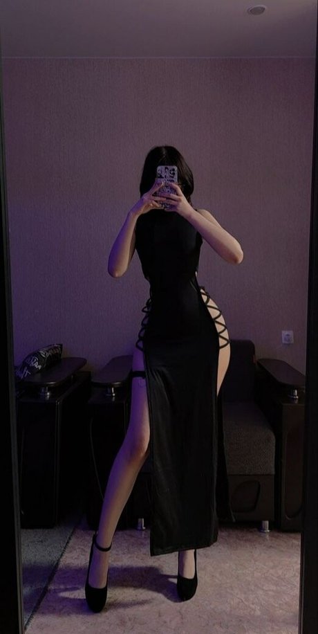Foto di nudo di fuga di OnlyFans di Llhellsing