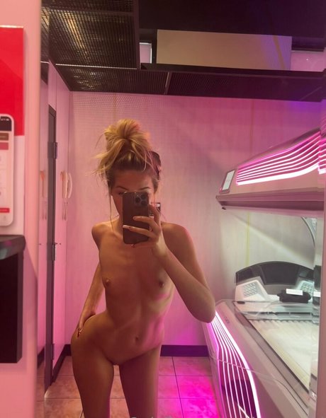 Foto di nudo di fuga di OnlyFans di Tori Divine