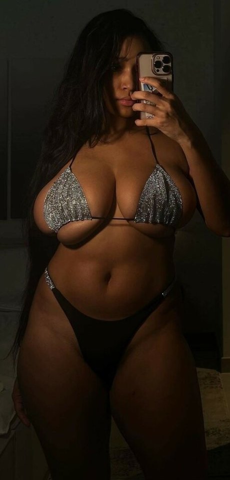 Foto di nudo di fuga di OnlyFans di Bigdiamondgirl