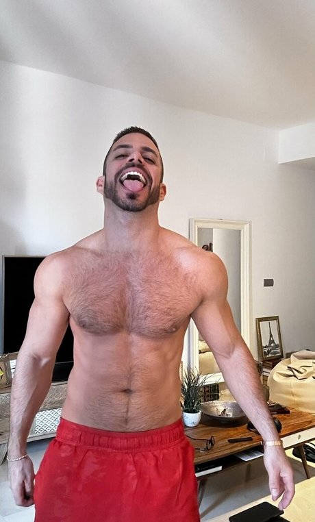 Foto di nudo di fuga di OnlyFans di Carlitosxfree