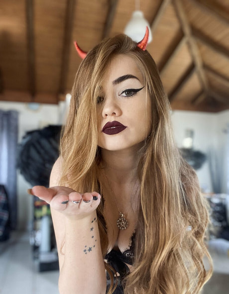 Findomroxy1