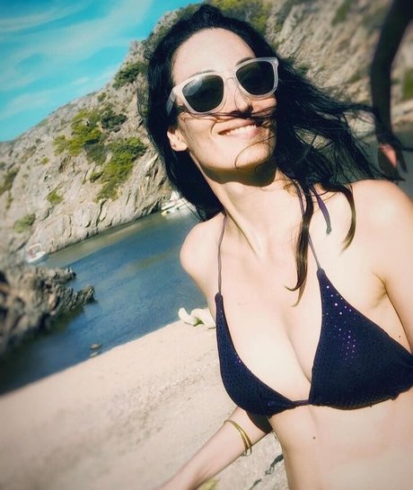 Foto di nudo di fuga di OnlyFans di Laetitia Eido