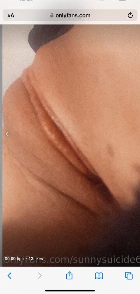 Foto di nudo di fuga di OnlyFans di Sunnysuicide666