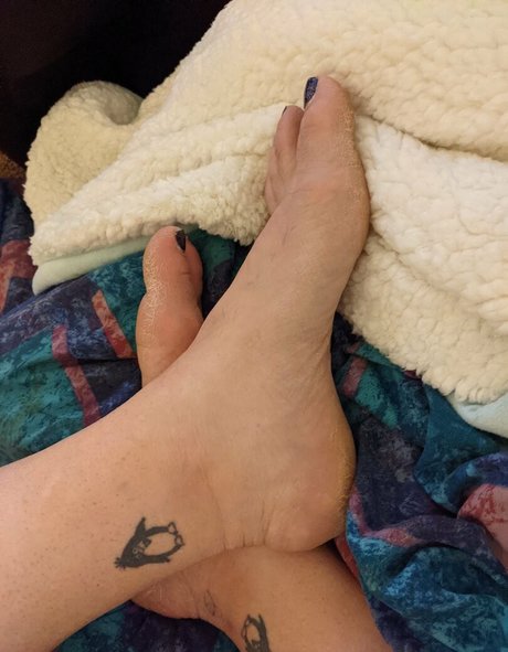 Foto di nudo di fuga di OnlyFans di Flirtyf33t94