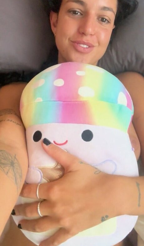 Foto di nudo di fuga di OnlyFans di Samantha Manovski