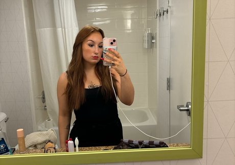 Foto di nudo di fuga di OnlyFans di Haileik