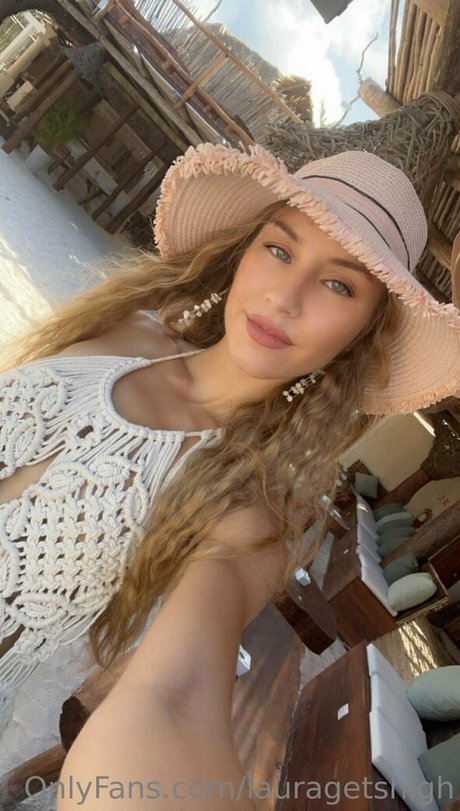 Foto di nudo di fuga di OnlyFans di Lauragetshigh