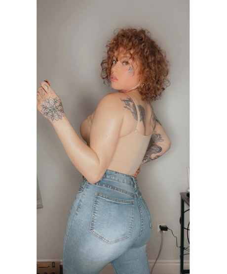 Foto di nudo di fuga di OnlyFans di Prettybully