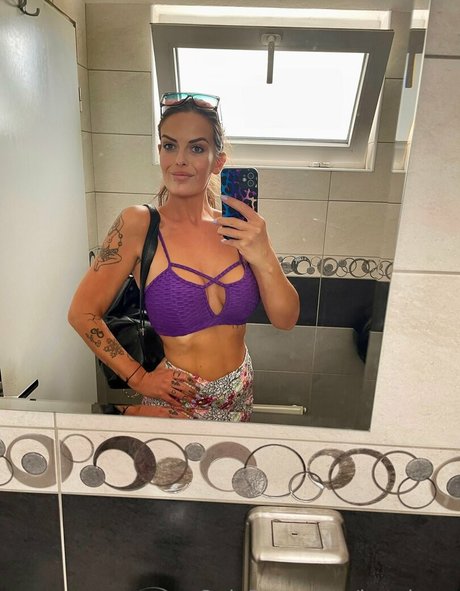 Foto di nudo di fuga di OnlyFans di Katebran