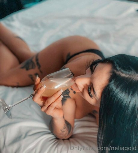 Foto di nudo di fuga di OnlyFans di Neliagold