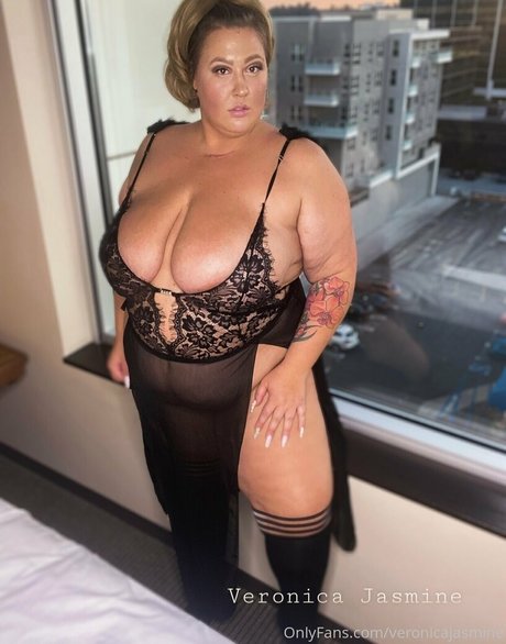 Foto di nudo di fuga di OnlyFans di Veronicajasmine