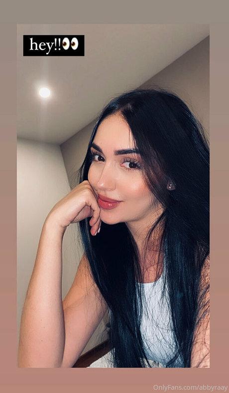 Foto di nudo di fuga di OnlyFans di Naugthyabb1