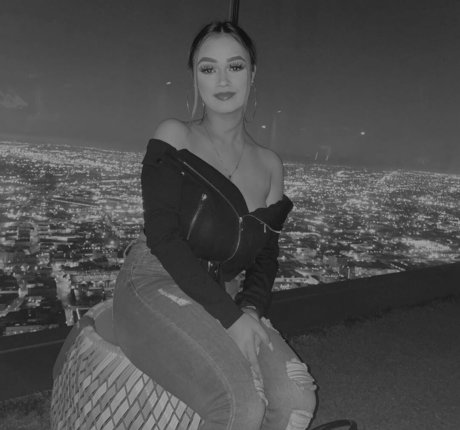 Foto di nudo di fuga di OnlyFans di Punjabi Mami