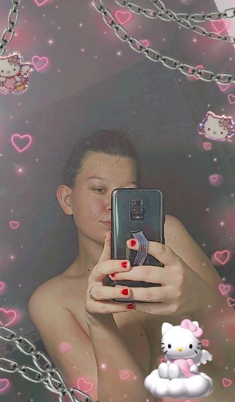 Foto di nudo di fuga di OnlyFans di Elecktraa