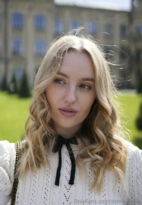Ashley.boob