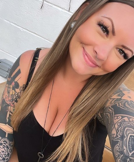 Foto di nudo di fuga di OnlyFans di Littleamyyyy