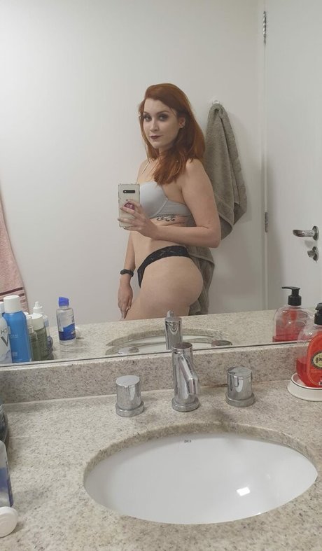 Foto di nudo di fuga di OnlyFans di Bianca Contursi