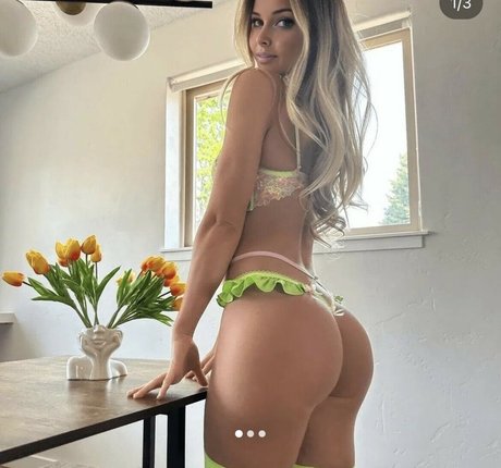 Foto di nudo di fuga di OnlyFans di Theabatista344