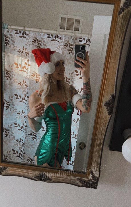 Foto di nudo di fuga di OnlyFans di Blondibabez
