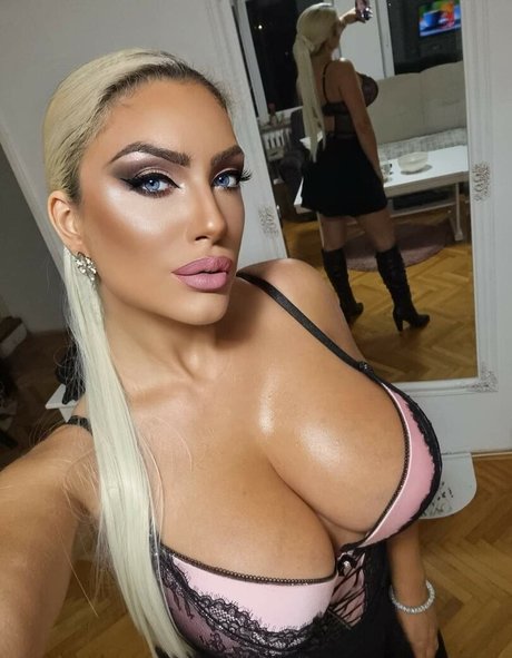 Foto di nudo di fuga di OnlyFans di Tea Stosevska