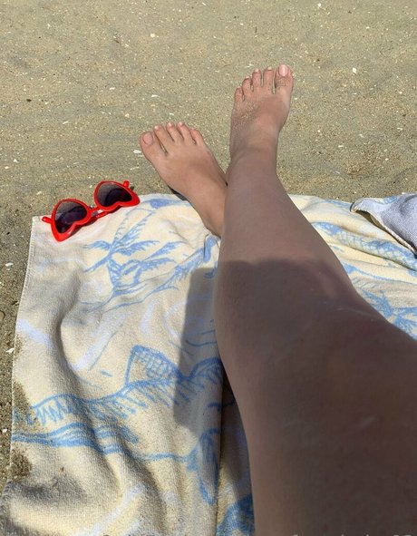 Barefootbabe02