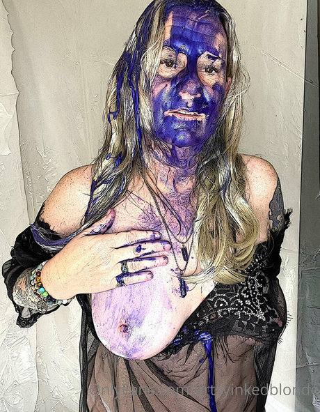 Artsyinkedblonde