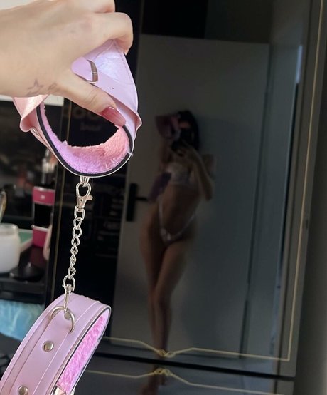 Foto di nudo di fuga di OnlyFans di Cer