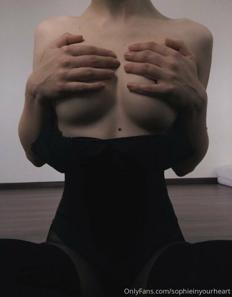 Foto di nudo di fuga di OnlyFans di Sophieinyourheart