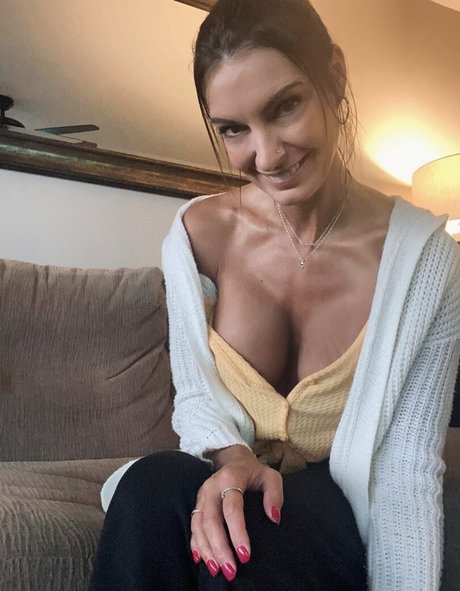 Kristyleebella