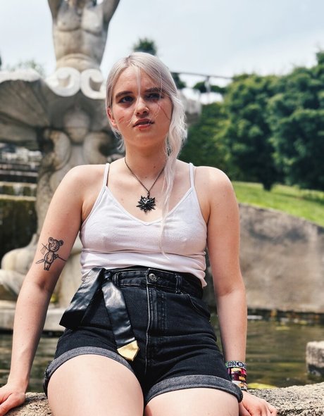 Foto di nudo di fuga di OnlyFans di Larissa Zeeuwe