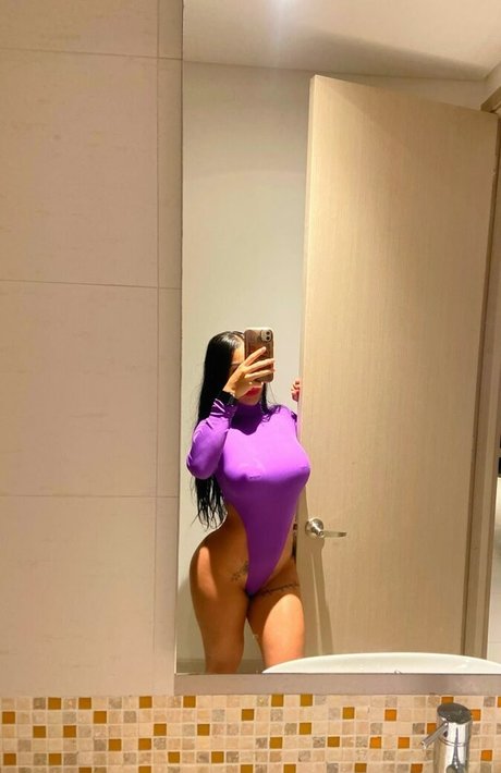 Foto di nudo di fuga di OnlyFans di Labarbiehot