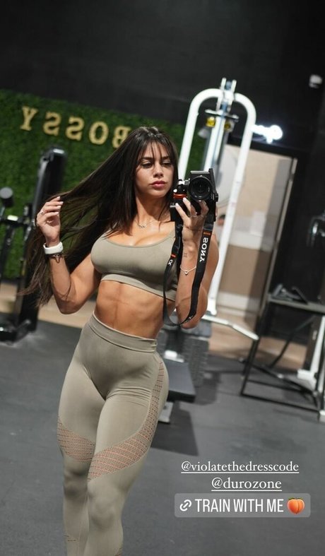 Hyllary Oliveira