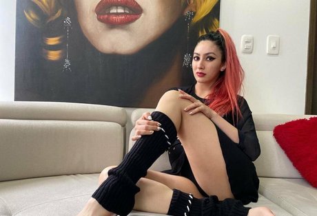 Scarletbunnyy